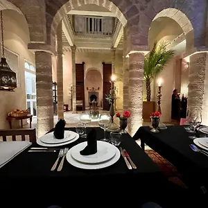 Malaika رياد